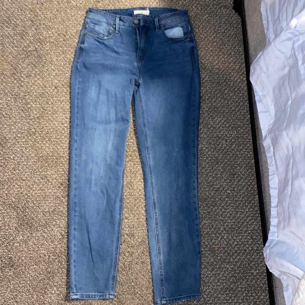 Blue skinny jeans no rips